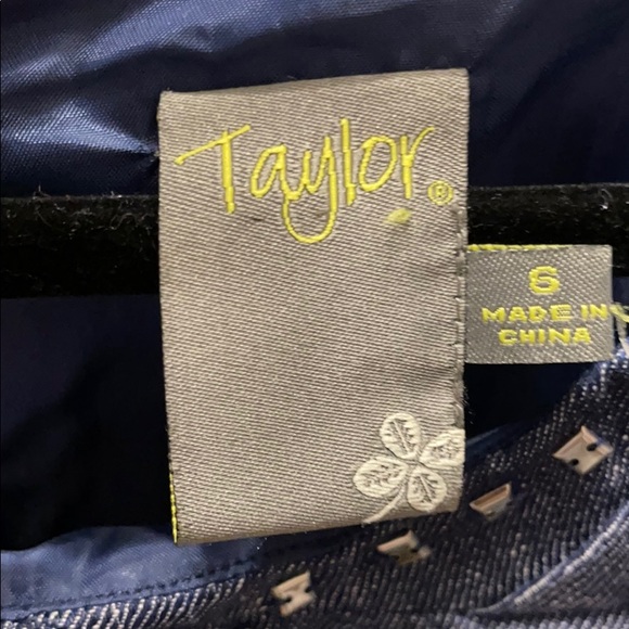 BOGO- Taylor denium dress - Picture 6 of 6